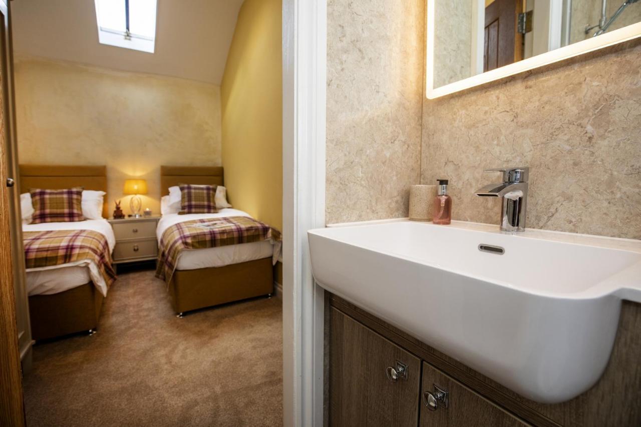 Thirley Cotes Farm Cottages Scarborough Eksteriør bilde