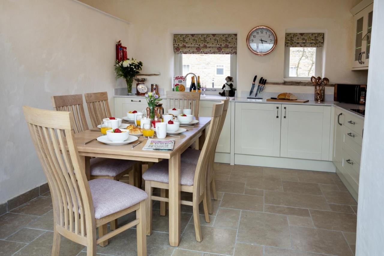 Thirley Cotes Farm Cottages Scarborough Eksteriør bilde