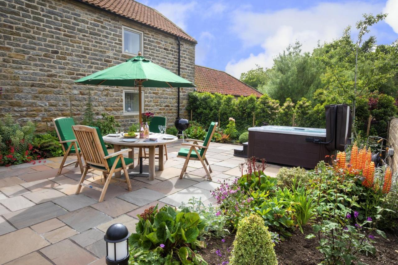 Thirley Cotes Farm Cottages Scarborough Eksteriør bilde