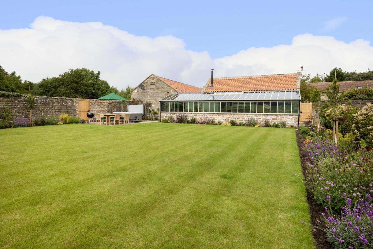 Thirley Cotes Farm Cottages Scarborough Eksteriør bilde