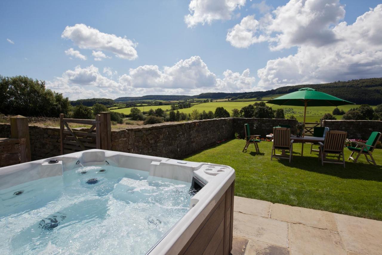 Thirley Cotes Farm Cottages Scarborough Eksteriør bilde